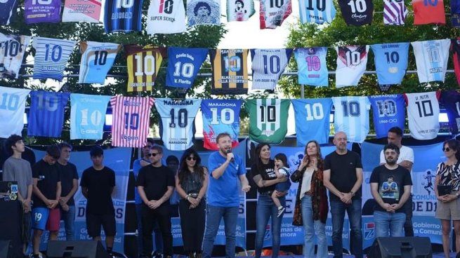 El acto se realizó a 4 años de la muerte de Maradona.