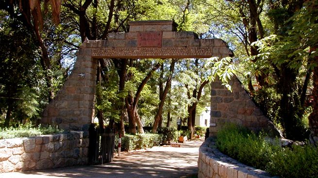 La finca está a menos de 10 minutos de Chilecito.