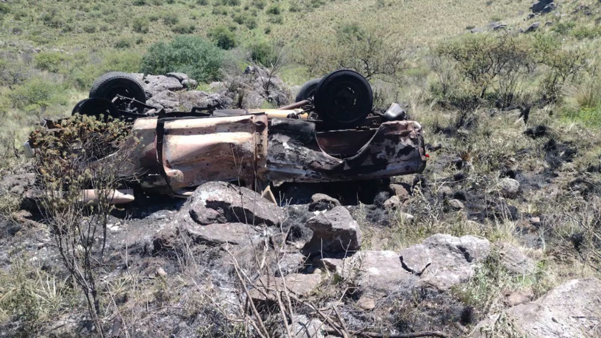 Córdoba: a 90-year-old retiree died after his truck overturned in a ravine