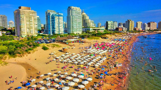 El sector turístico estima una mejor temporada de verano, marcada por la conyuntura regional favorable. El sector turístico estima una mejor temporada de verano, marcada por la conyuntura regional favorable.