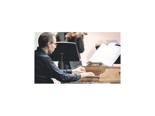 Jorge Lavista, creador del “Proyecto Bach Buenos Aires”, que propone la interpretación históricamente informada de música vocal e instrumental de Bach y sus contemporáneos.