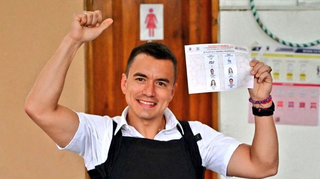 Daniel Noboa fue electo presidente hasta 2029.