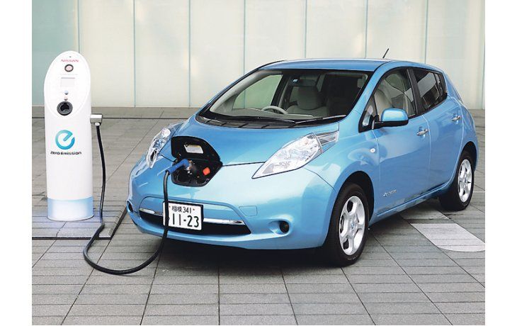 Para el 2030, Nissan apunta a lograr paridad de costos entre los autos eléctricos y los de combustión. 