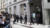 Más policías se sumaron a la Alcaidía 1-D de microcentro para ayudar en la situación.