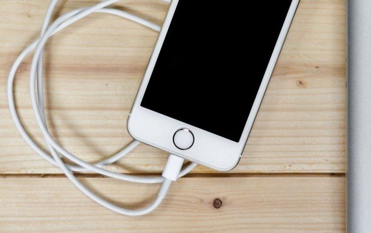 Los consejos para cargar correctamente la batería de un&nbsp;﻿iPhone.