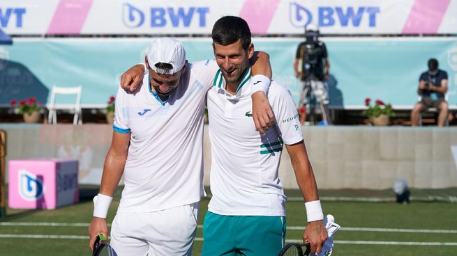 Gómez-Herrera y Djokovic, durante el ATP de Mallorca. Una amistad dentro y fuera de los courts.