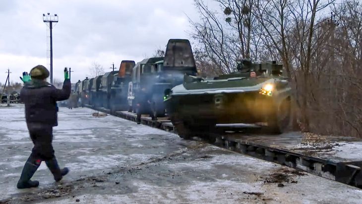 Soldados rusos en la frontera con Ucrania.