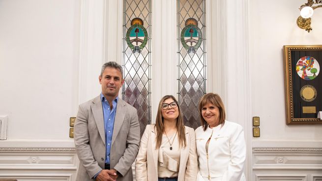 Martín Menem, Verónica Razzini y Patricia Bullrich.