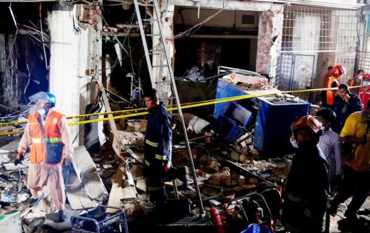 Al menos siete muertos y decenas de heridos por una explosión en Bangladesh