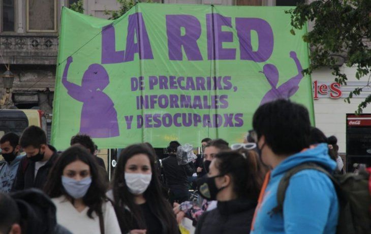 Manifestación afuera del Congreso mientras Diputados comenzó la&nbsp;sesión por el Presupuesto 2021 y&nbsp;