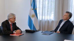 Mauricio Macri, Cristina Fernández de Kirchner and other leaders fired Sebastián Piñera. Mauricio Macri, Cristina Fernández de Kirchner and other leaders fired Sebastián Piñera.