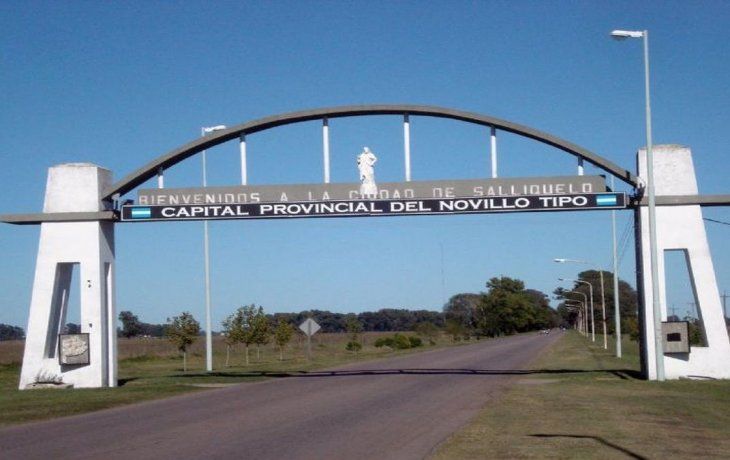 El municipio bonaerense de Salliqueló ubicado en el oeste de la&nbsp;Provincia de&nbsp;Buenos Aires&nbsp;y a 550 km de la&nbsp;Ciudad&nbsp;de Buenos Aires, es uno de los 32 municipios del interior bonaerense que se encuentran en fase 5.