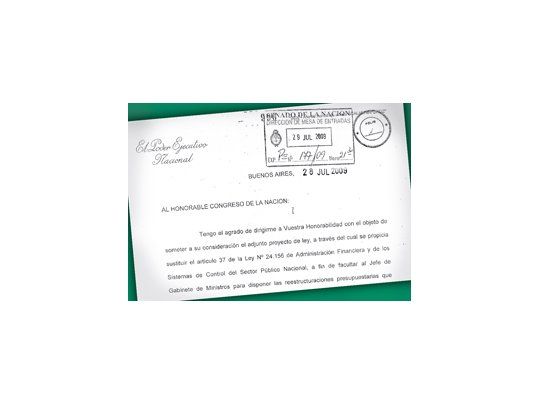 Copia del proyecto de ley que Cristina de Kirchner envió al Senado el miércoles a última hora para reducir al 5% del Presupuesto nacional la facultad para modificar el destino del gasto.