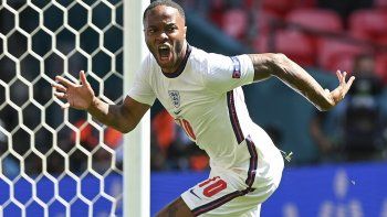 Raheem Sterlind le dio el triunfo a Inglaterra sobre Croacia en el debut de ambos en la Eurocopa.