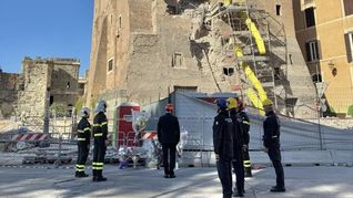 El obrero fue trasladado de urgencia al hospital Umberto I, pero no logró sobrevivir. El obrero fue trasladado de urgencia al hospital Umberto I, pero no logró sobrevivir.