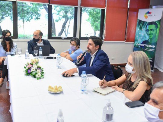Nicolás Trotta en la reunión con ministros