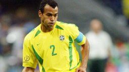 He was one of the highest paid footballers, he lifted the World Cup twice and today he lives cornered by debts He was one of the highest paid footballers, he lifted the World Cup twice and today he lives cornered by debts