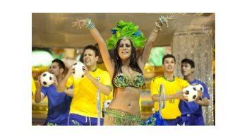 Larissa Riquelme.