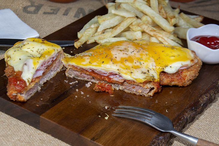 Summer 2025: What were the most chosen dishes by tourists in the beach hostels
