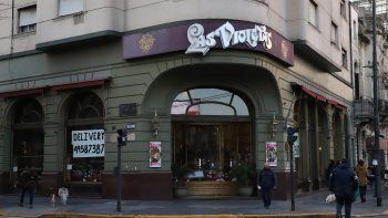 la crisis pone al borde del colapso a 3 bares historicos