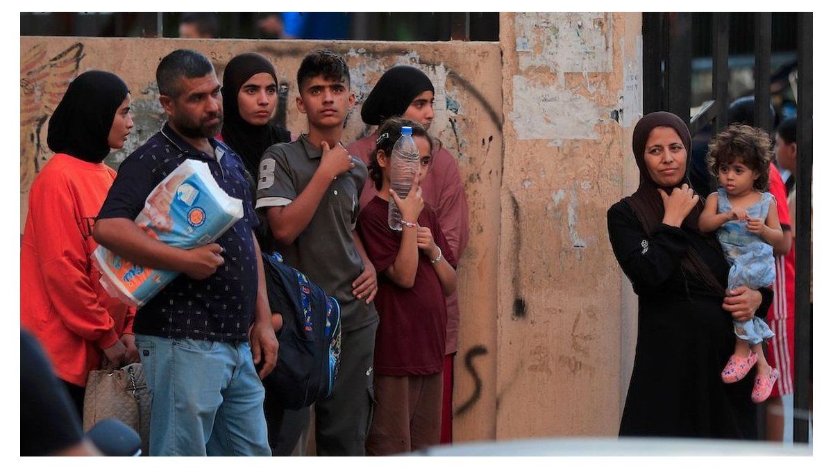 More than 20,000 people fled from Lebanon to Syria due to Israeli bombing