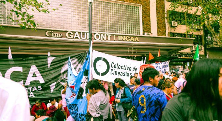 El sector audiovisual se movilizó en las puertas del cine Gaumont. El sector audiovisual se movilizó en las puertas del cine Gaumont.