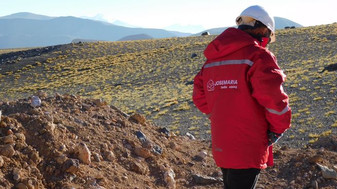 Josemaría es un yacimiento de cobre, oro y plata ubicado en el extremo noroeste del departamento de Iglesia, de San Juan. Está localizado a 475 km de la capital y a 10 km del límite con Chile.&nbsp;