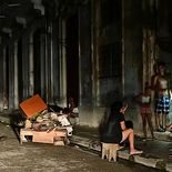 Los cortes de luz frecuentes dificultan la vida en Cuba. En los últimos días fue habitual que la red eléctrica estuviese disponible por más de 20 horas seguidas. Los cortes de luz frecuentes dificultan la vida en Cuba. En los últimos días fue habitual que la red eléctrica estuviese disponible por más de 20 horas seguidas.