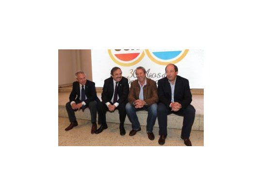 De izq. a der.: Mario Barletta, Ricardo Alfonsín, Julio Cobos y Ernesto Sanz.