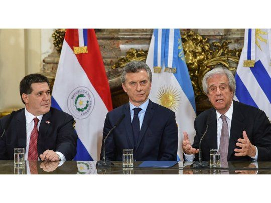 Argentina, Uruguay y Paraguay lanzaron la candidatura conjunta para el Mundial de 2030