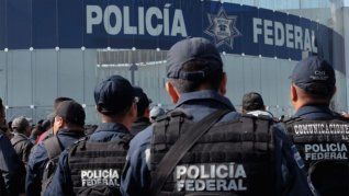 El Juzgado Federal Nº1 de Mendoza dictó por el juez Marcelo Garnica, el procesamiento de las diez personas acusadas, de las cuales dos son reclusas y dirigían una red dedicada al tráfico de drogas, armas de fuego y municiones desde la cárcel.  