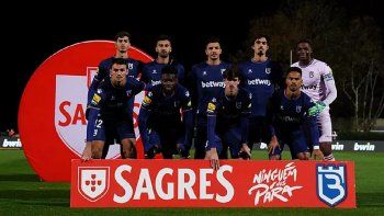 tension en portugal: equipo de futbol detecto 13 casos de omicron