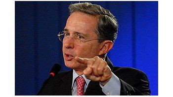 Alvaro Uribe.