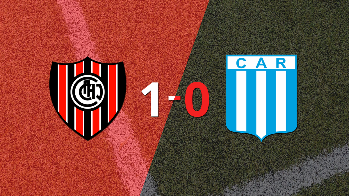 Chacarita defeated Racing (Cba) 1-0 at home
