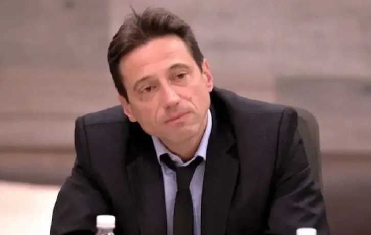 Marcelo Moretti raised his license and returned to the presidency of San Lorenzo. Marcelo Moretti raised his license and returned to the presidency of San Lorenzo.