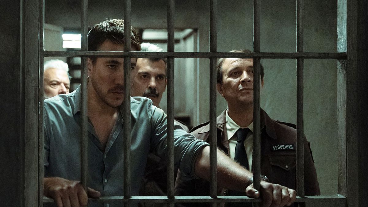 The Spanish series that is sweeping Netflix and will captivate you for 6 45-minute episodes