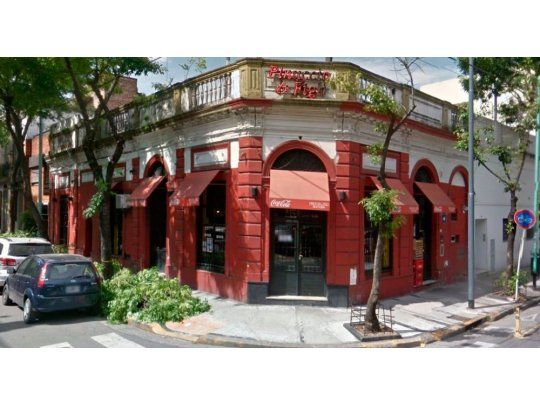El restaurante se ubica en Pasco y Chile
