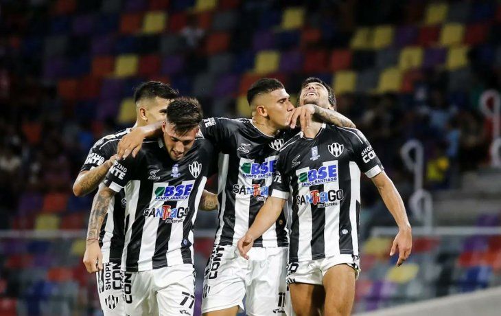 Llegó el primero. Central Córdoba ganó en la Liga Profesional.