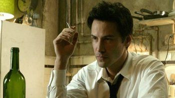 la secuela de constantine con keanu reeves se mantiene en los nuevos planes de dc