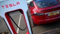 el cedear de tesla salto 20% y la empresa de elon musk sumo en un dia u$s150.000 millones en valor de mercado