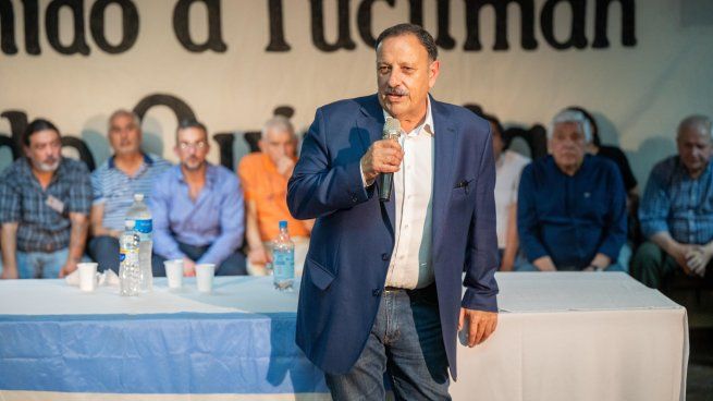 El gobernador Ricardo Quintela.