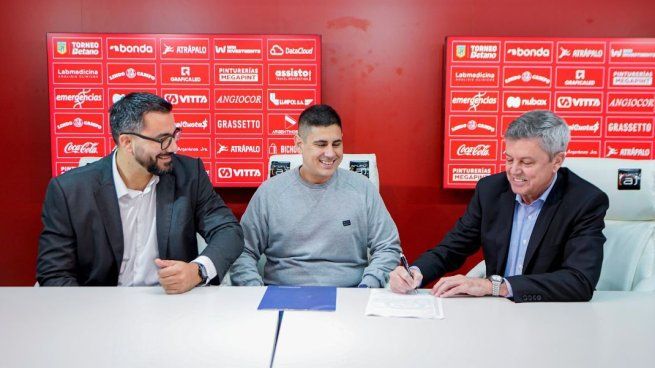 Guillermo Pigliacampi titular del broker asociado, Diego Brunego de Argentino Juniors y Marcelo Lohrmann, gerente general de Providencia.