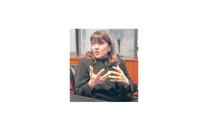 Remedi dice que en la compañía que dirige 50% del directorioson mujeres, algo que -asegura- se da naturalmente,no por imposición de cupos.
