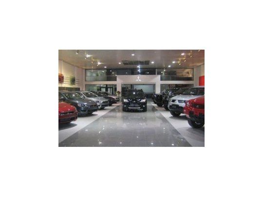 Afirman que impuesto a autos de alta gama hizo caer 71% ventas