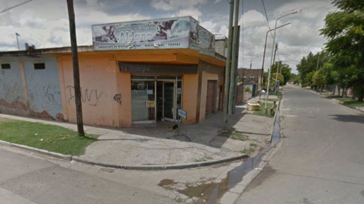 El joven ten&iacute;a 17 a&ntilde;os y fue apu&ntilde;alado cuatro veces en el interior de la panader&iacute;a&nbsp;