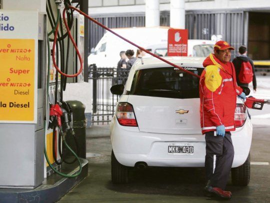 Combustibles. El despacho de naftas y gasoil registró 12 meses de bajas consecutivas.