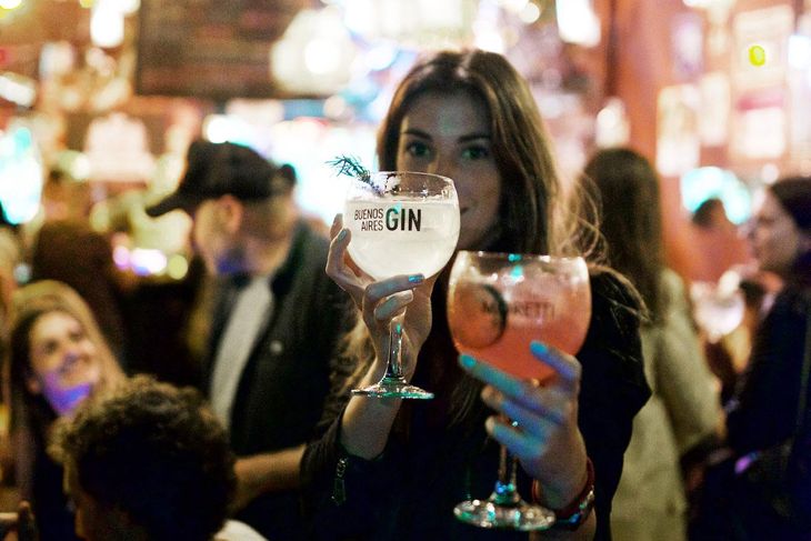 El gin cada vez se utiliza más en nuestro país y creció el consumo El gin cada vez se utiliza más en nuestro país y creció el consumo