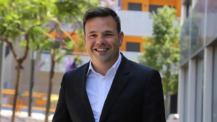 His video hunting pickpockets in Barcelona quickly went viral, accumulating nearly 200,000 views in a few hours. His video hunting pickpockets in Barcelona quickly went viral, accumulating nearly 200,000 views in a few hours.