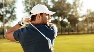 El dispositivo que ayudará a millones de personas a mejorar en el golf. El dispositivo que ayudará a millones de personas a mejorar en el golf.
