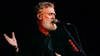 El músico y actor falleció tras un accidente de motocicleta en Dublín.